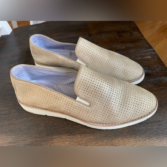 Johnston and Murphy perforated loafers - Picture 6 of 10